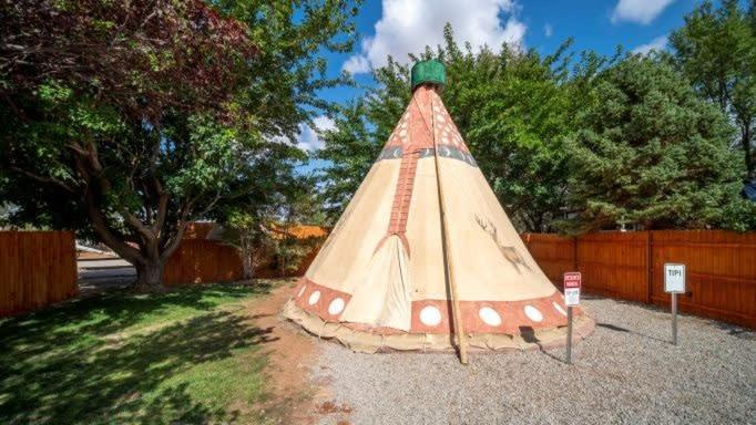 摩押 Ok Rv Park Family Tipi Ok1酒店 外观 照片