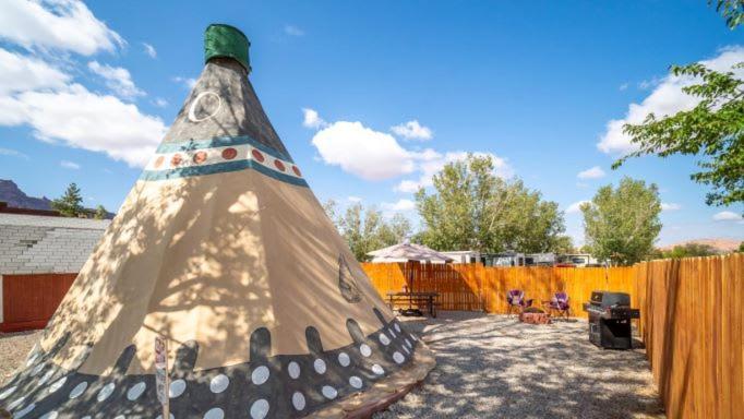 摩押 Ok Rv Park Family Tipi Ok1酒店 外观 照片